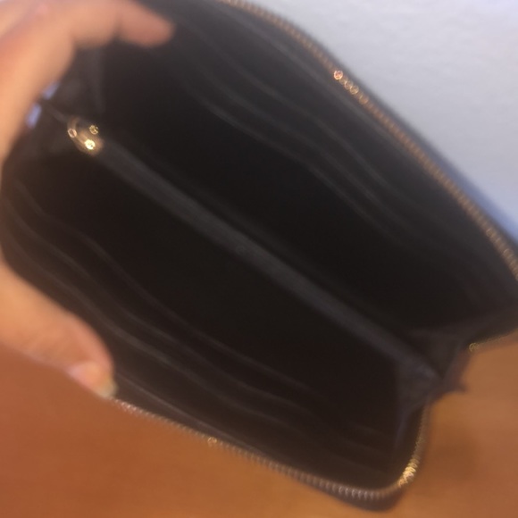 NWOT Michael Kors wallet - Picture 3 of 3